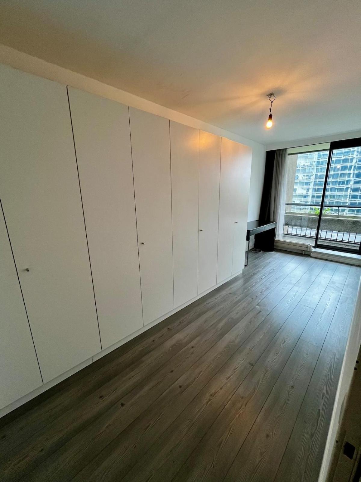 Apartment Big With Parking In