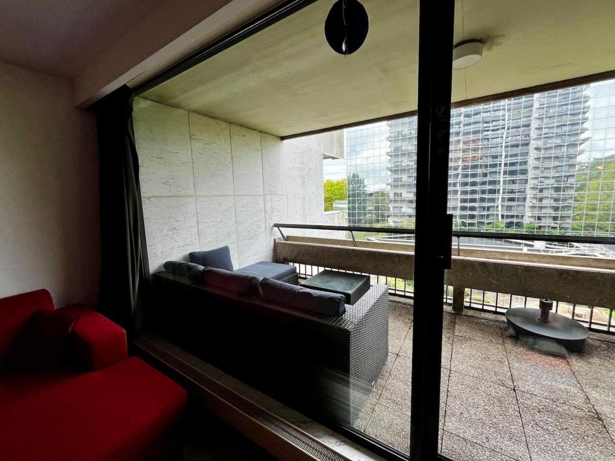 Apartment Big With Parking In *